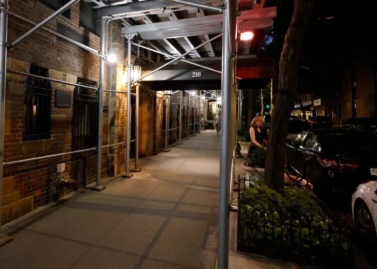Patient stabbed home health aide in fight over oxygen mask inside posh NYC apartment: sources