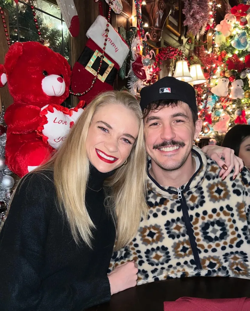 Jason Henley and Hannah Alderman smile for a photo while out on a date.