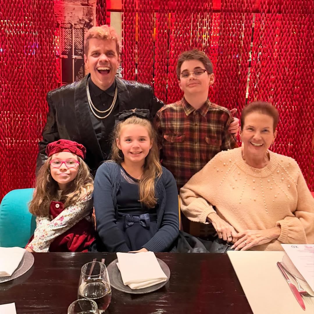 Perez Hilton with his mother and children.