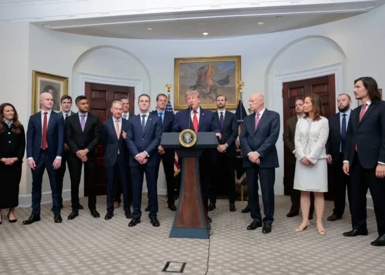 Crypto leaders left squirming at White House as Trump keeps them waiting