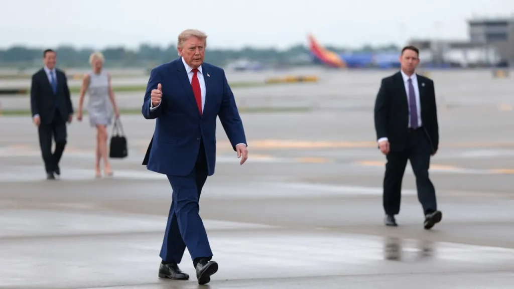 Trump’s staff furious after he left them as ‘sitting ducks’ in jet swap: insider