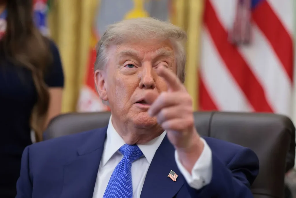 ‘Incoherent’ Trump’s vaccine order showed his health slipping before our eyes: analyst