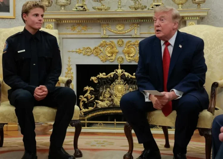 Trump’s USS Lincoln rant leaves 16-year-old lifeguard visibly uncomfortable