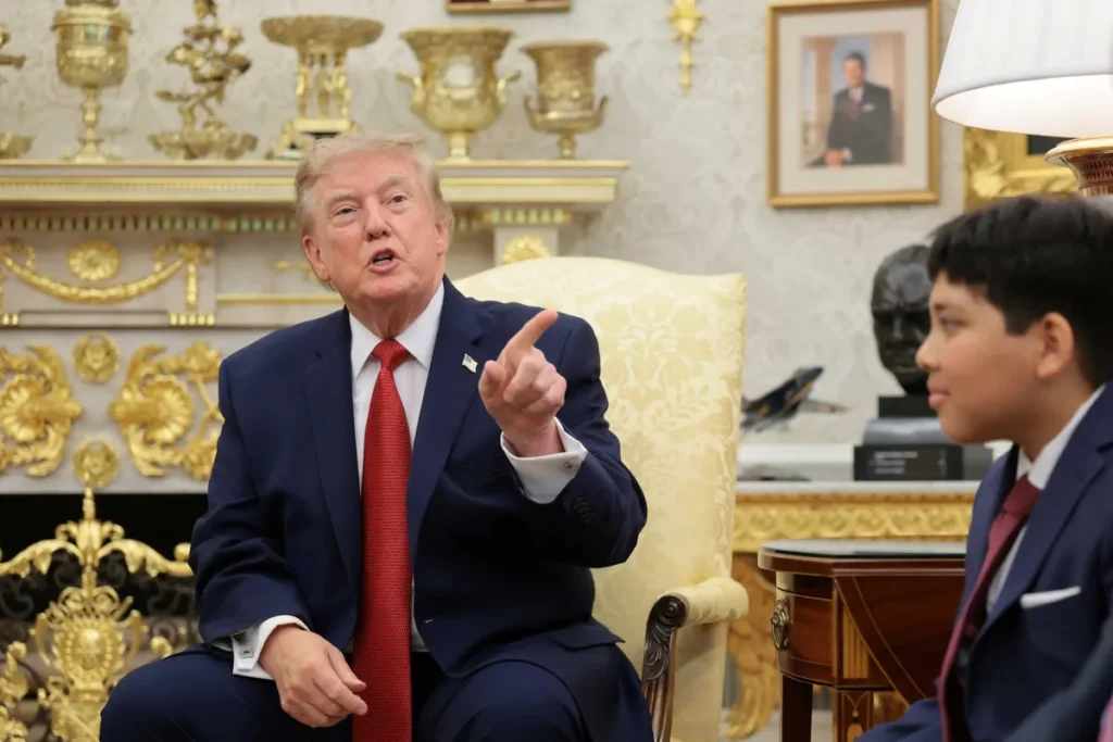 ‘Be quiet!’ Trump attacks ‘fake’ reporter in Oval Office melt down