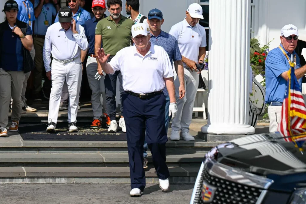 Columnist unmasks Trump’s golf con in scathing takedown: ‘Fluffing up his lies’