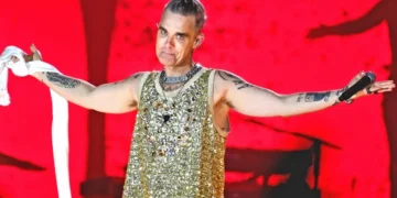 Robbie Williams Reveals He’s Been Diagnosed With a ‘Little Bit of Autism’
