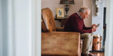 Dear Abby: I’m my families chamber of secrets. Should I open up the gates and reveal all?