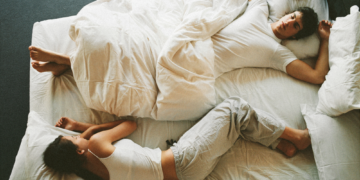 The Common Bedroom Habits That Are Causing Couples to Break Up