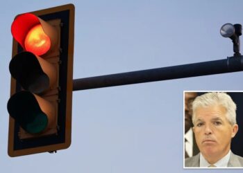 LI county agrees to pay back drivers up to nearly $60M over $30 ‘administration fee’ on red-light tickets