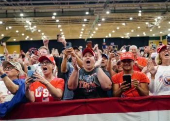 MAGA melts down after conservative paper tries to get men back to work