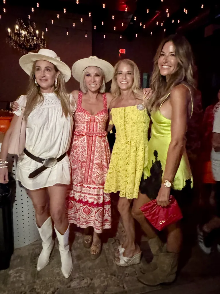 Sonja Morgan, Margaret Josephs, Candace Bushnell, and Kelly Bensimon filming 