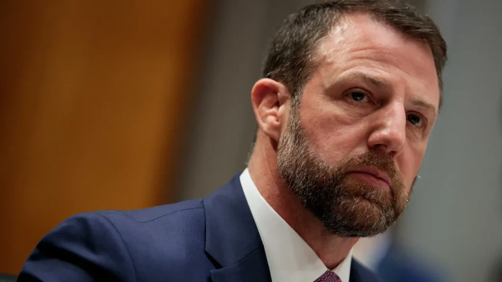 Fed-up MAGA calls for ouster of ‘disturbing’ Cabinet secretary who ‘projects weakness’