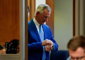 Republican Senator provides pre-dawn update on Mitch McConnell