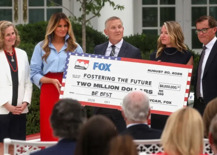 Jen Psaki jibes Melania stepping out to remind America ‘she exists’: ‘Not normal’