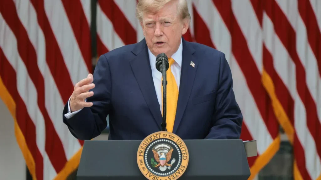 Republicans sprinting from Trump as polls sink with ‘no end in sight’: ex-insider
