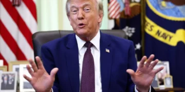 Trump plays ‘game-show’ tricks with donors as insiders raise doubts: report