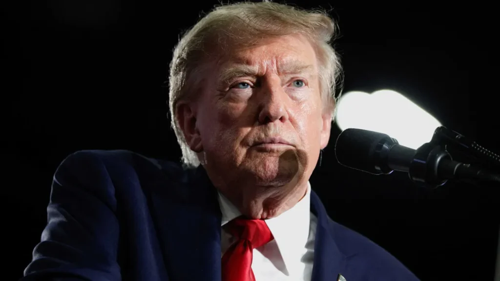 Heckler stops Trump’s speech cold as angry MAGA fan fires back with vulgar gesture