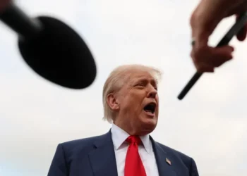 ‘Trump is raging’: Columnist prescribes ‘spinal transplant’ for Congress