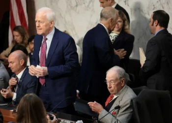 GOP Senator pivots on the filibuster — again