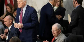 GOP Senator pivots on the filibuster — again