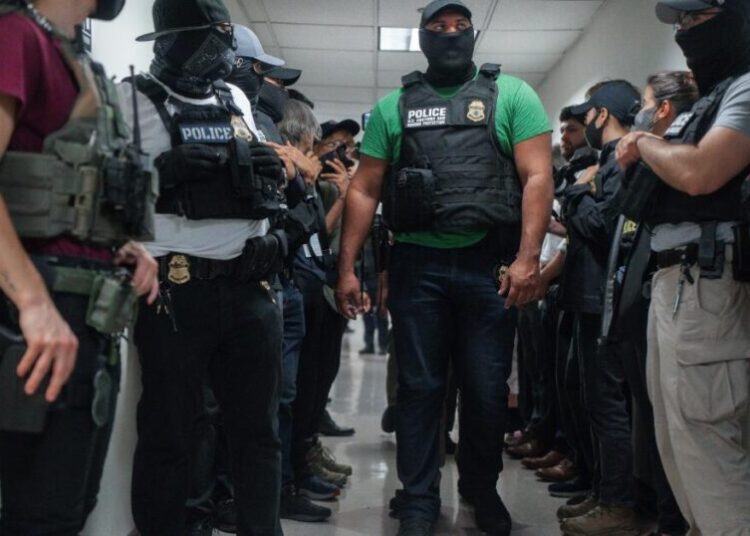 Judge rules New York can’t ban federal agents from wearing face coverings