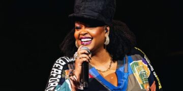 10 minutes backstage with Jill Scott at the YouTube Theater