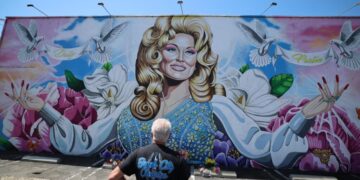 ‘A voluptuous sex symbol.’ Judge invokes Dolly Parton in overturning Texas ‘drag ban’