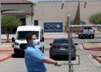 ‘Little worms’ in water: ICE detainees in Adelanto say poor conditions persist despite court order