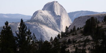 Trump administration considering trading Yosemite land to private developer