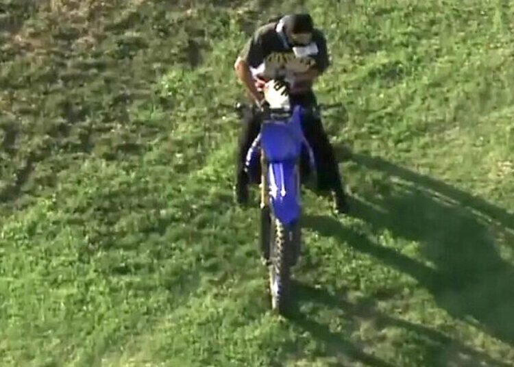 Man on dirt bike leads police on chase through downtown L.A., makes phone call, stops for gas