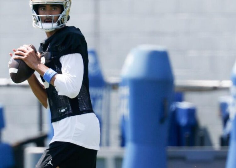 UCLA quarterback Nico Iamaleava learns, and builds, on his experiences