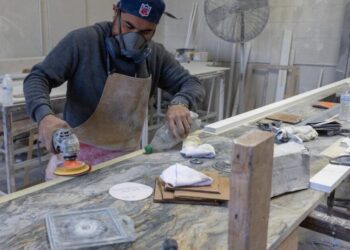 Hundreds of California stonecutters fall ill with deadly disease ‘for a product we do not need’