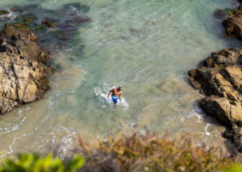 Bodysurfer dies after being pulled from water in Laguna Beach