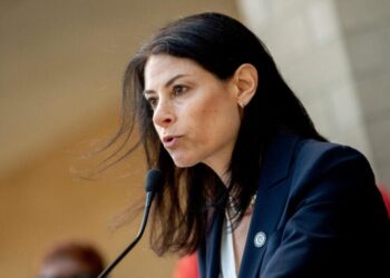 Michigan attorney general releases Flint water crisis report in final accountability step