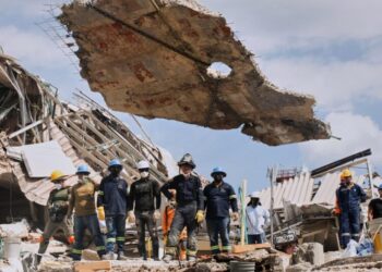 Colombian president asks Trump to suspend tariffs to help earthquake recovery
