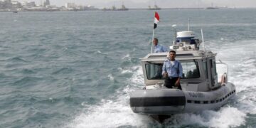 Somali pirates hijack oil tanker off Yemen in latest attack