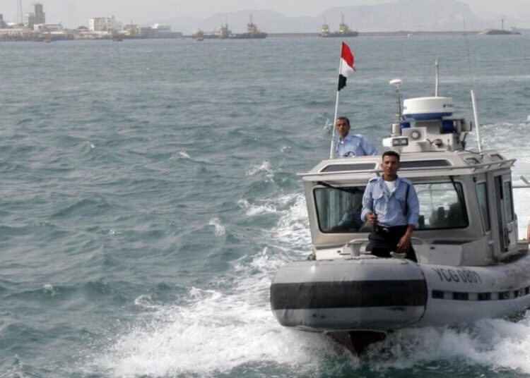 Somali pirates hijack oil tanker off Yemen in latest attack