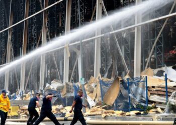 State lawmakers seek tougher rules for industrial facilities after Boyle Heights fire