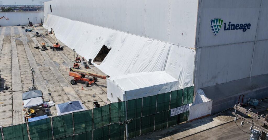 Boyle Heights reaching breaking point over rotten meat as warehouse cleanup deadline dissolves into fight