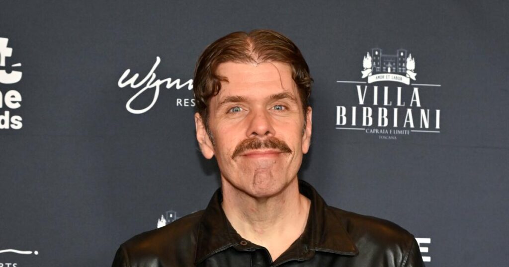 Perez Hilton remains hospitalized as his website resumes activity
