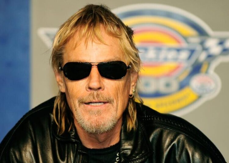ZZ Top drummer Frank Beard dies at 77 after health issues, band cancels upcoming shows