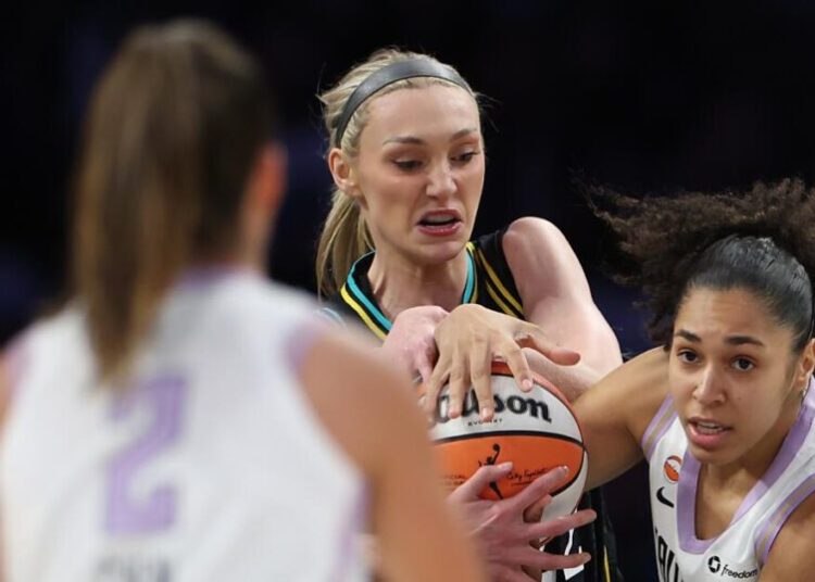 Furious Sparks comeback fades in final minute of loss to Golden State