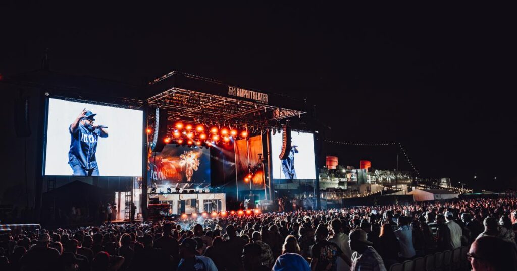 How annoying are parking, seating at F&M Bank Amphitheater in Long Beach? We checked it out