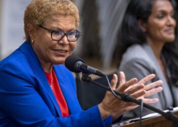 L.A. Mayor Karen Bass lost last night’s debate against Nithya Raman. Badly