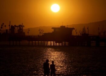 The countdown is on: Energy and environment battles to watch before Sacramento closes out its session