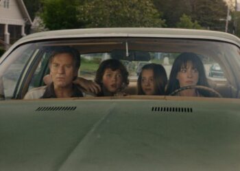 Wife finds a way in the Spielberg-poached dino-mayhem of ‘The End of Oak Street’