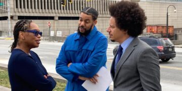 Eric André, Clayton English settle lawsuit over racial profiling at Atlanta airport
