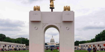 National Park Service backs Trump’s arch, despite its impact on Washington’s sightline