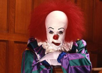 Tim Curry forever twisted the image of clowns with his terrifying portrayal of Pennywise in ‘It’