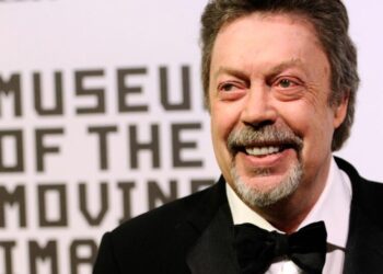 Tim Curry’s British charm and Cheshire grin were made for comedy. These 7 TV roles show why